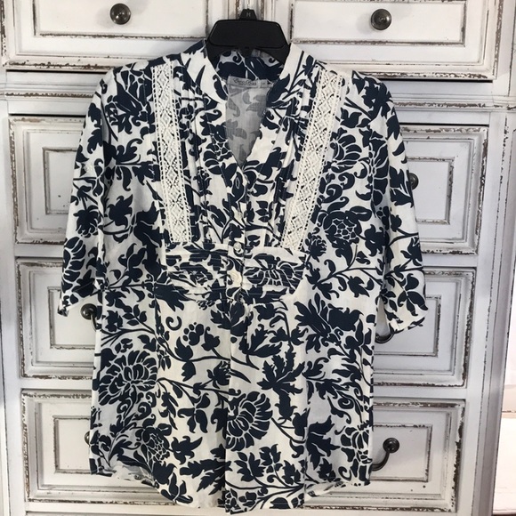 Elena Baldi Tops - Women’s top